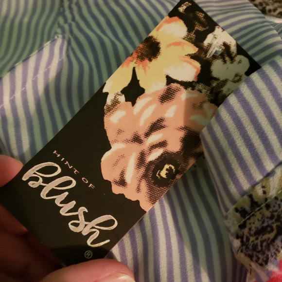 Nwt Hint of Blush Top size XX-Large - Picture 4 of 5